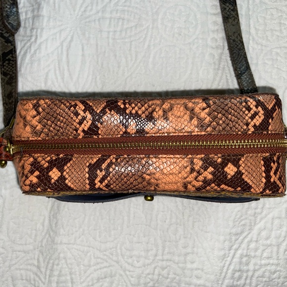 Madewell Transport Camera Bag with matching wallet - Picture 4 of 14